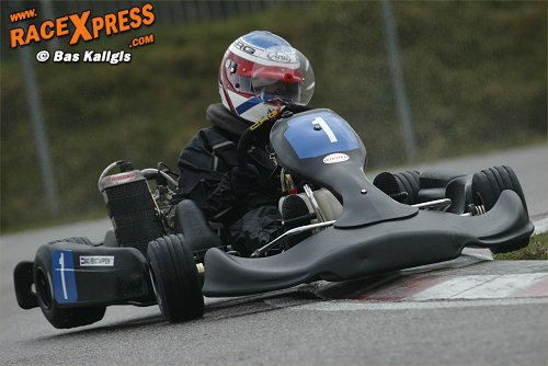 Max Verstappen knalt naar zege